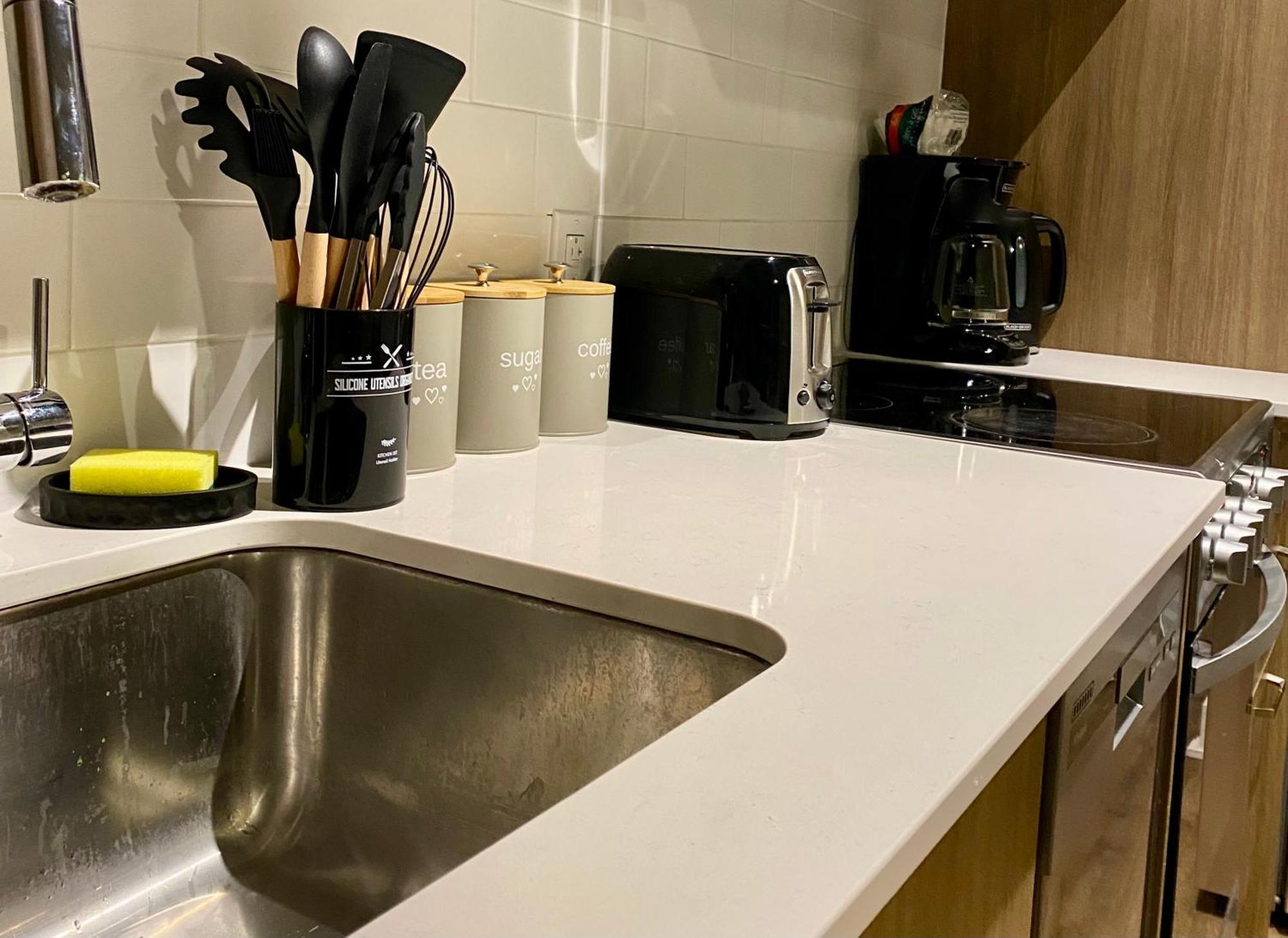 Olive 1 Bd In Downtown Mtl 11 Montréal